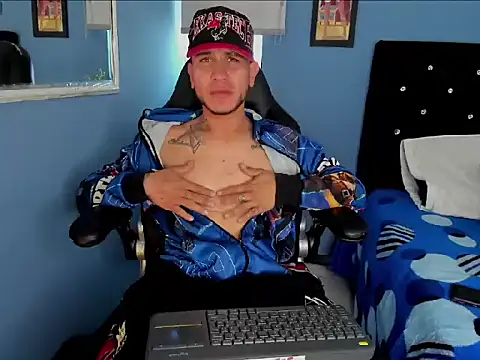 Snapshot of Thonixxx_mr chatting on 02.28.26 Thonixxx mr online show from 02.28.26