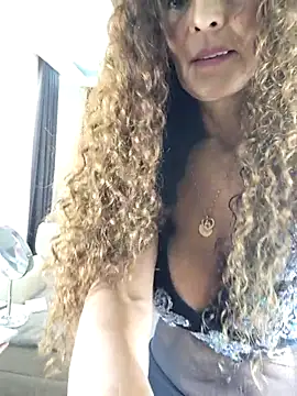 evasweett   online show from 04.23.26