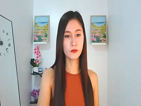 Snapshot of anne_smithe chatting on 11.04.25 anne smithe online show from 11.04.25