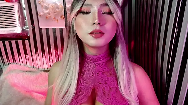 UrhotlucyTS online show from 07.07.26