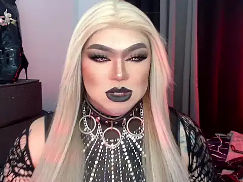 michellevixen922 online show from 10.28.25