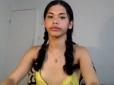 urcurlydiva online show from 11.10.25