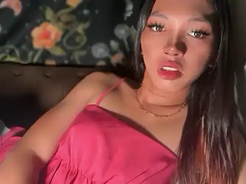 Snapshot of Simi_Ipit chatting on 03.21.26 Simi Ipit online show from 03.21.26