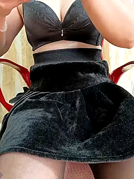 Mizzu-mi online show from 11.25.25