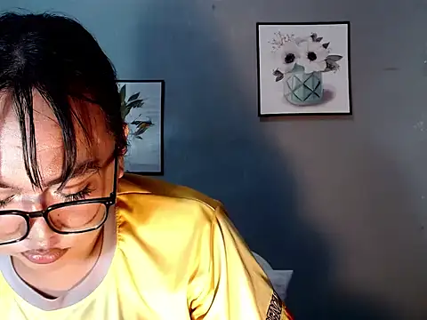 Snapshot of Asianblk_barbiedoll chatting on 05.31.26 Asianblk barbiedoll online show from 05.31.26