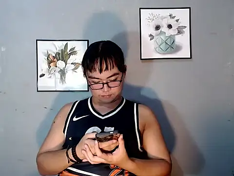 Snapshot of Asianblk_barbiedoll chatting on 06.10.26 Asianblk barbiedoll online show from 06.10.26
