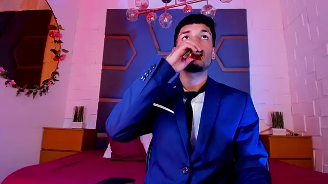 Thiagoferreti online show from 12.04.25