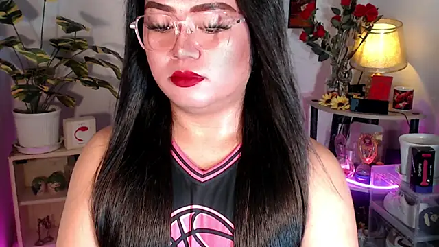 Snapshot of YourSweet-mich chatting on 11.11.25 YourSweet-mich online show from 11.11.25