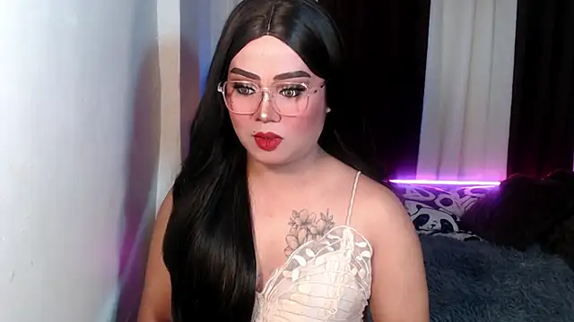 Snapshot of YourSweet-mich chatting on 02.08.26 YourSweet-mich online show from 02.08.26