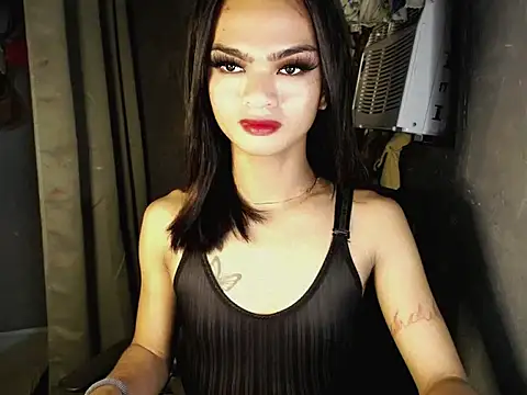 Snapshot of lexie_malingera chatting on 04.14.26 lexie malingera online show from 04.14.26