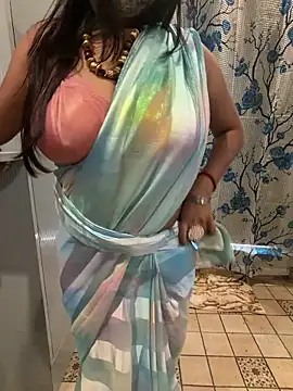 Snapshot of prisha944 chatting on 12.23.25 prisha944 online show from 12.23.25