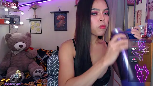 Snapshot of izabella_moore chatting on 06.12.26 izabella moore online show from 06.12.26