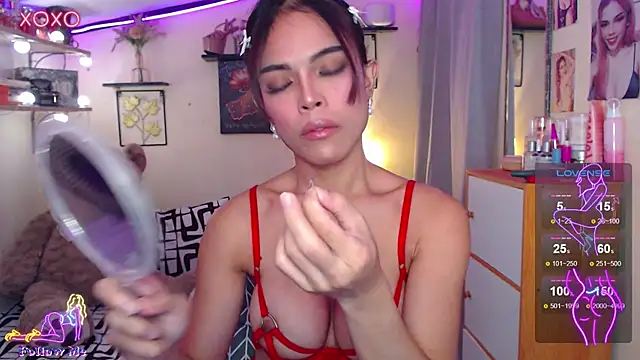 Snapshot of izabella_moore chatting on 07.28.26 izabella moore online show from 07.28.26