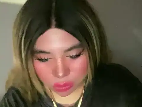 Naughtyrosecum online show from 09.17.25