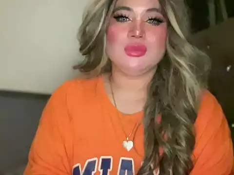 Naughtyrosecum online show from 11.05.25