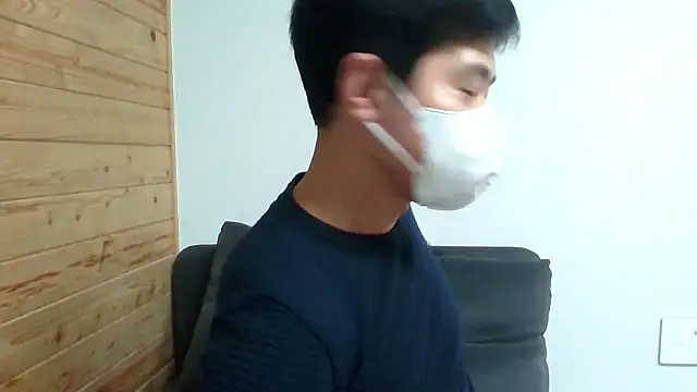 Snapshot of _kinggun_ chatting on 12.05.25 kinggun online show from 12.05.25