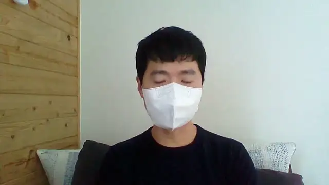 Snapshot of _kinggun_ chatting on 01.17.26 kinggun online show from 01.17.26