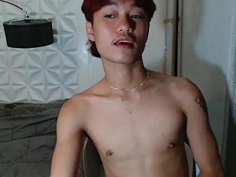 Snapshot of ur_little_secret chatting on 09.08.25 ur little secret online show from 09.08.25