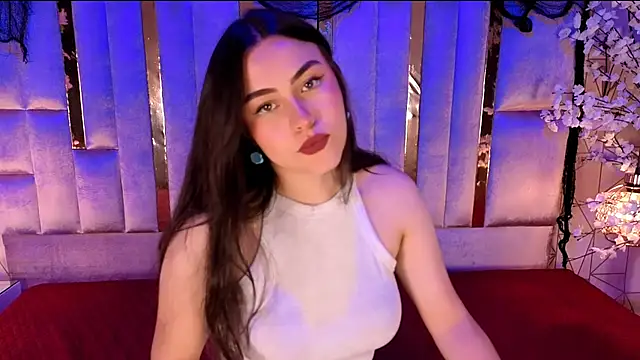 HannaCollins  online show from 11.06.25