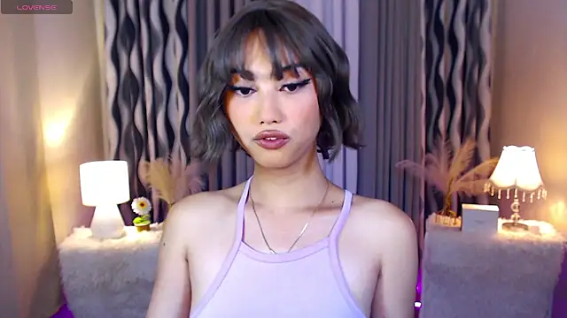 Kiah Wyatt online show from 11.07.25