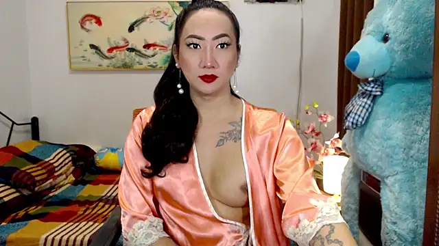 Snapshot of LovelyQueen69 chatting on 09.21.25 LovelyQueen69 online show from 09.21.25