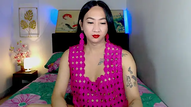 Snapshot of LovelyQueen69 chatting on 07.21.26 LovelyQueen69 online show from 07.21.26
