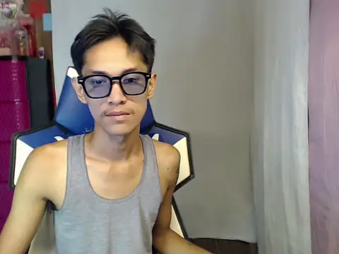 Snapshot of riks_tyler chatting on 07.28.26 riks tyler online show from 07.28.26