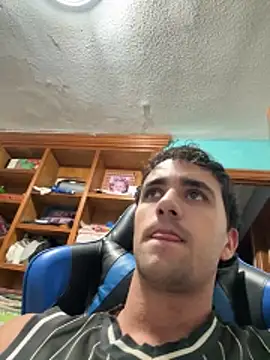 aavrdvh33 online show from 11.09.25