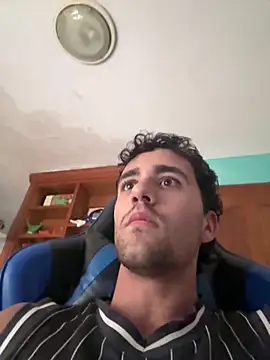 aavrdvh33 online show from 11.13.25