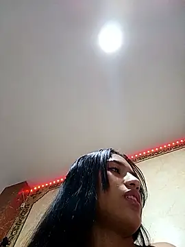 Snapshot of Sharlotte_Watts chatting on 09.18.25 Sharlotte Watts online show from 09.18.25