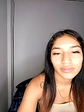 Snapshot of Sharlotte_Watts chatting on 09.23.25 Sharlotte Watts online show from 09.23.25