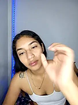 Snapshot of Sharlotte_Watts chatting on 10.01.25 Sharlotte Watts online show from 10.01.25