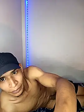 Snapshot of Sharlotte_Watts chatting on 10.02.25 Sharlotte Watts online show from 10.02.25