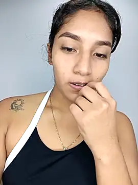 Snapshot of Sharlotte_Watts chatting on 10.08.25 Sharlotte Watts online show from 10.08.25