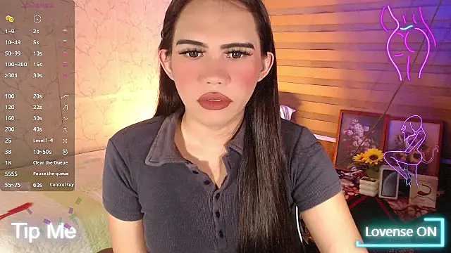 Snapshot of TssluttyNikka chatting on 02.24.26 TssluttyNikka online show from 02.24.26