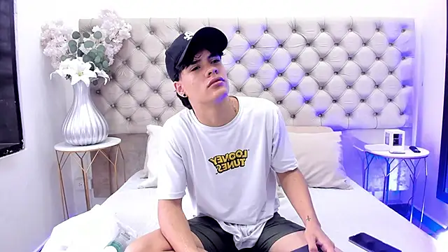 BenitoSaenz online show from 10.04.25