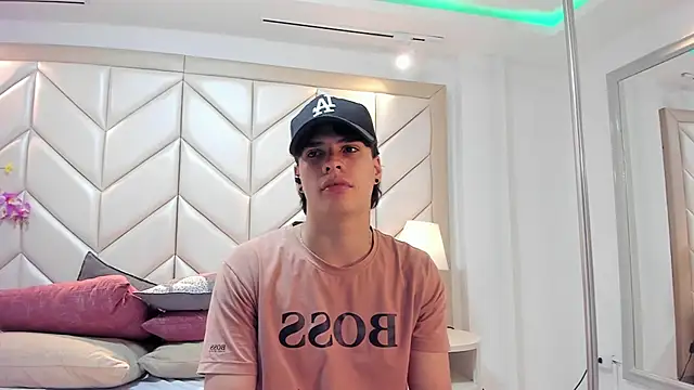 BenitoSaenz online show from 10.14.25