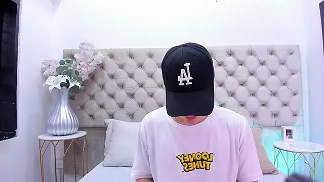 BenitoSaenz online show from 11.04.25