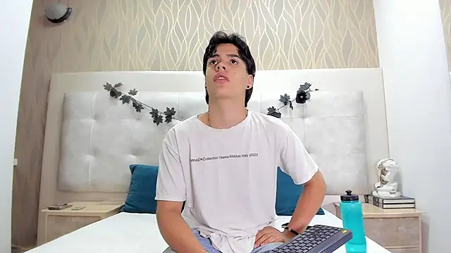 BenitoSaenz online show from 11.21.25