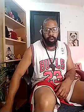 King Malik online show from 10.28.25