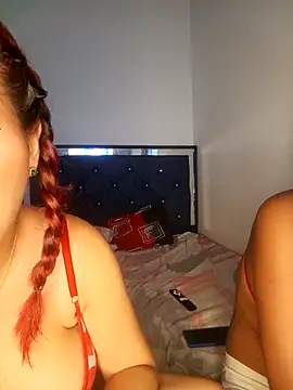 Snapshot of Chloe_Sky_love chatting on 11.15.25 Chloe Sky love online show from 11.15.25