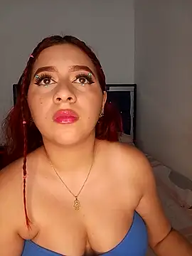 Snapshot of Chloe_Sky_love chatting on 11.18.25 Chloe Sky love online show from 11.18.25