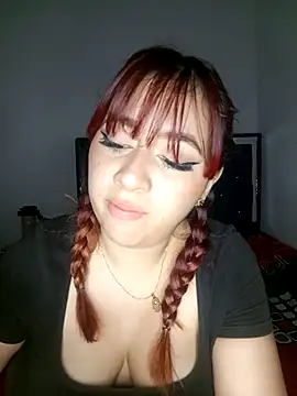 Snapshot of Chloe_Sky_love chatting on 12.20.25 Chloe Sky love online show from 12.20.25