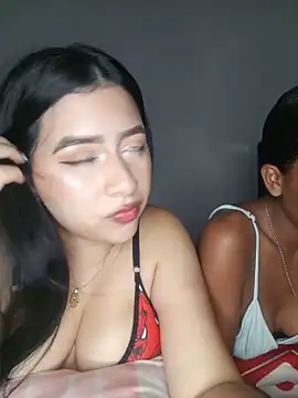 Snapshot of Chloe_Sky_love chatting on 05.19.26 Chloe Sky love online show from 05.19.26