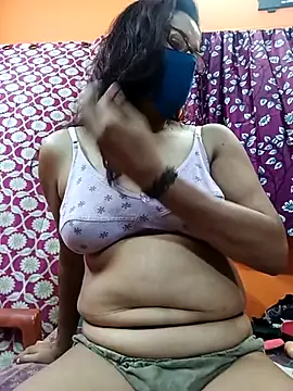 Snapshot of Hotpuja25 chatting on 06.16.26 Hotpuja25 online show from 06.16.26