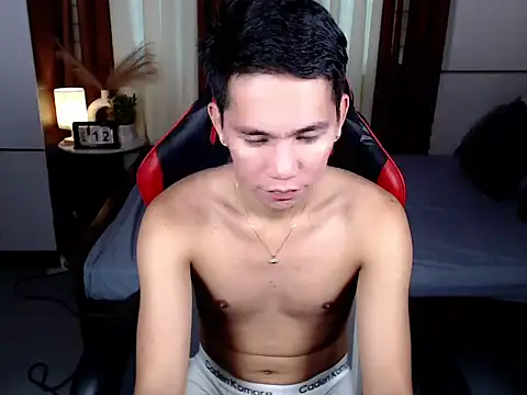 Snapshot of drinkmycumx chatting on 04.14.26 drinkmycumx online show from 04.14.26