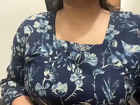 Snapshot of Anushka_01 chatting on 07.12.26 Anushka 01 online show from 07.12.26