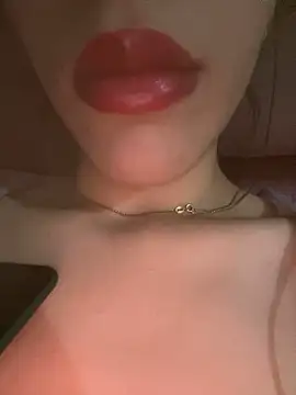 Mimisixo online show from 10.09.25