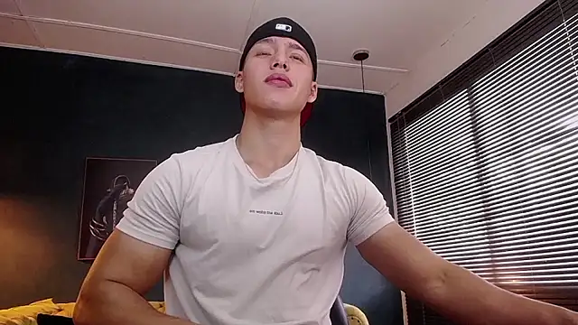 Snapshot of deivid_parker chatting on 09.18.25 deivid parker online show from 09.18.25