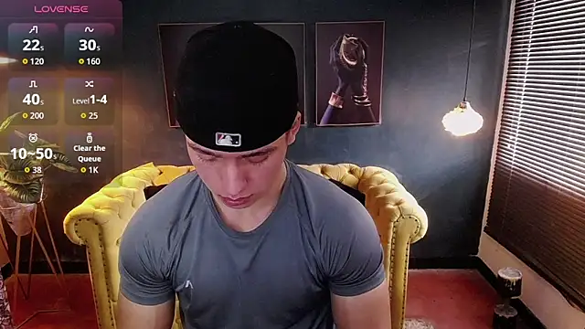 Snapshot of deivid_parker chatting on 12.03.25 deivid parker online show from 12.03.25